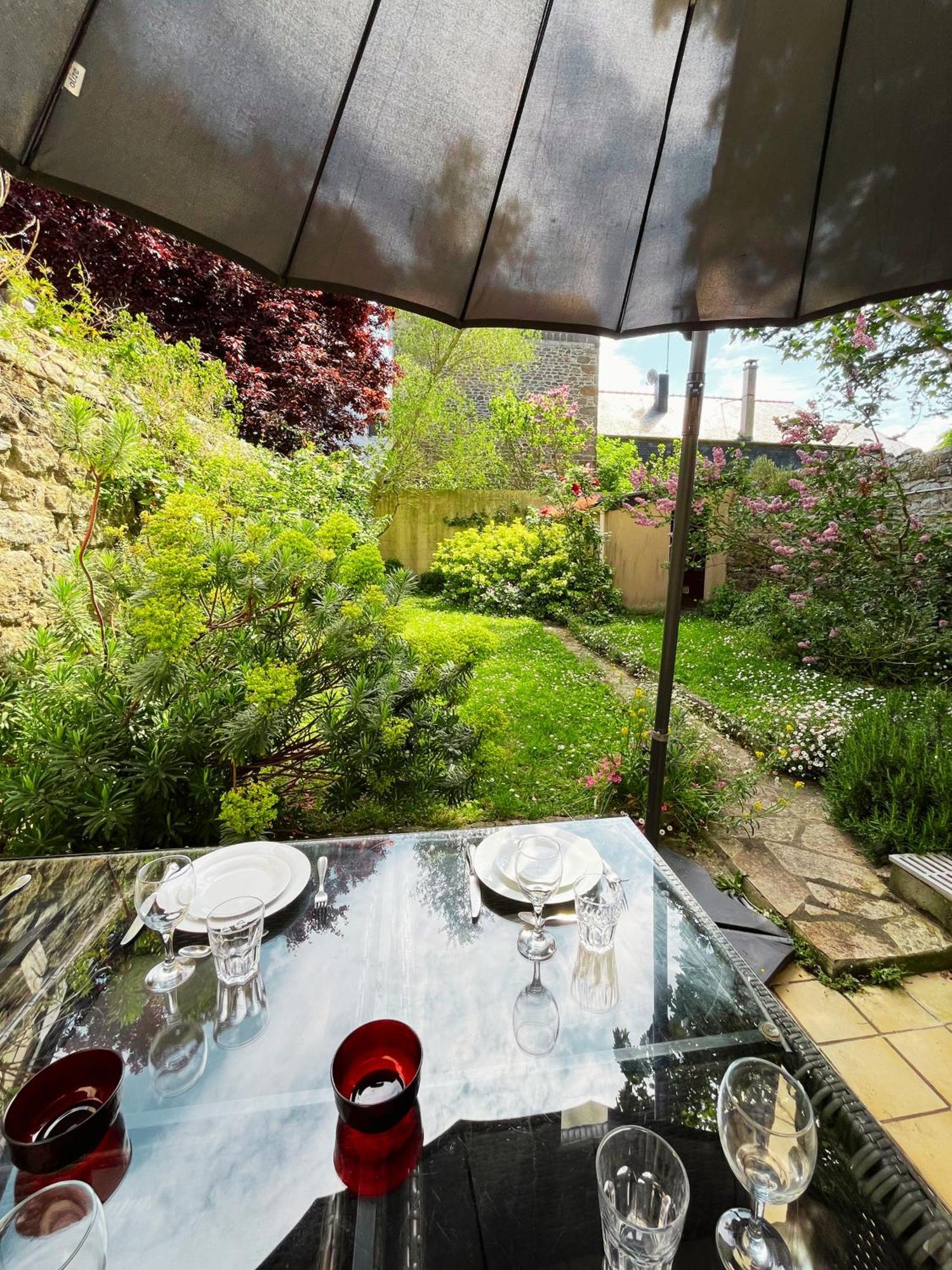 Ideal - Plage, Jardin & Jacuzzi, Proche Plage Et Thalasso - 1 A 6 Personnes Saint-Malo Exterior foto